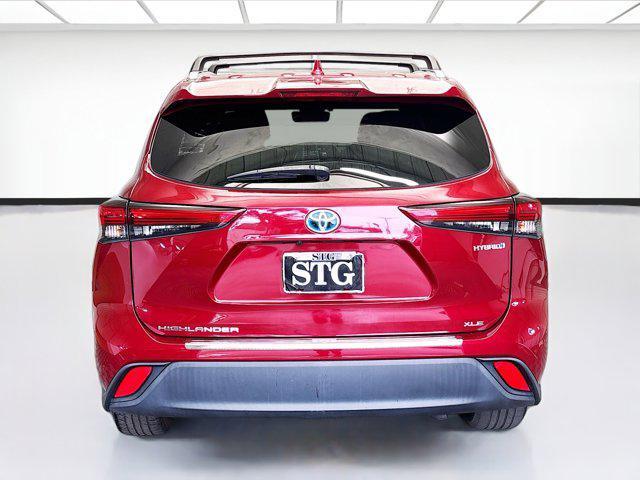 used 2020 Toyota Highlander Hybrid car, priced at $29,888