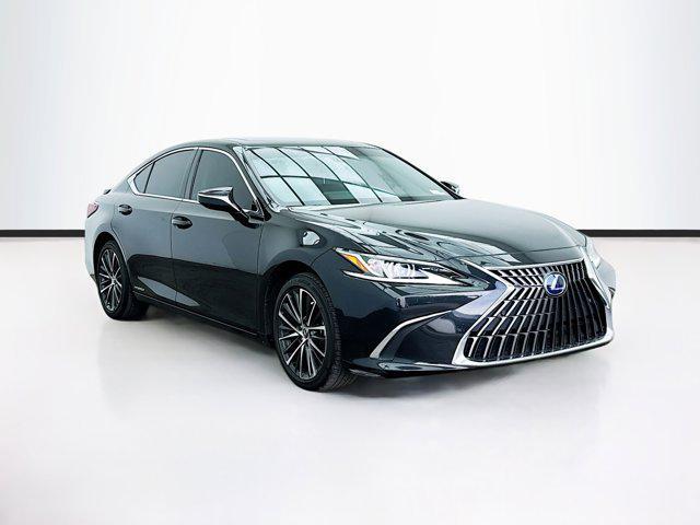 used 2022 Lexus ES 300h car, priced at $35,888