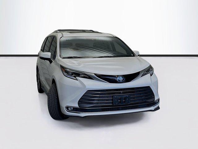 used 2021 Toyota Sienna car, priced at $41,377