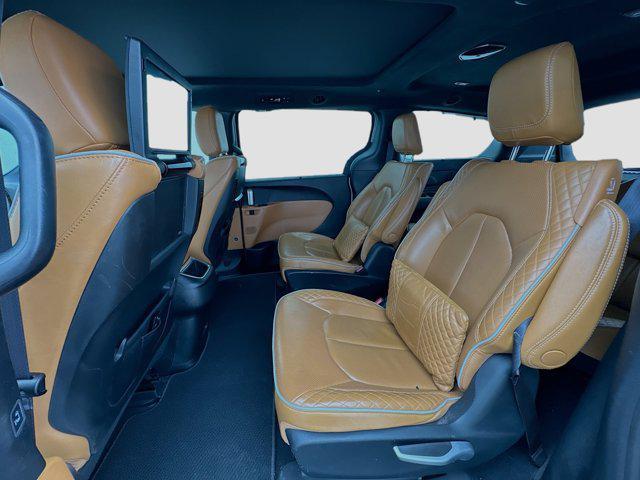 used 2022 Chrysler Pacifica car, priced at $33,300