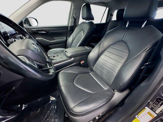 used 2021 Toyota Highlander car, priced at $24,450