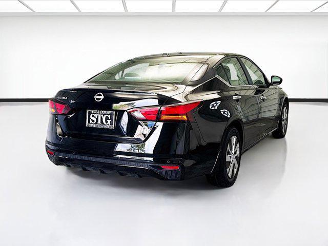 used 2025 Nissan Altima car