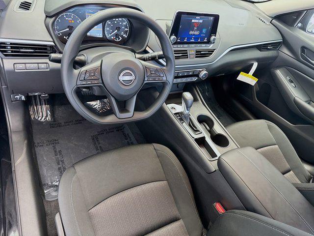 used 2025 Nissan Altima car