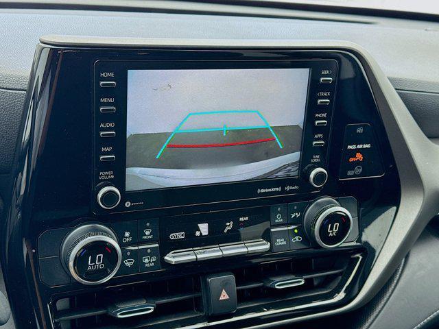 used 2021 Toyota Highlander car, priced at $28,245