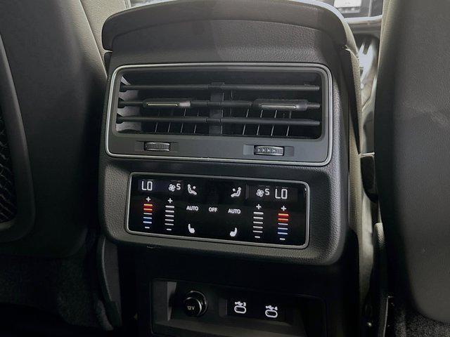 used 2021 Audi Q7 car