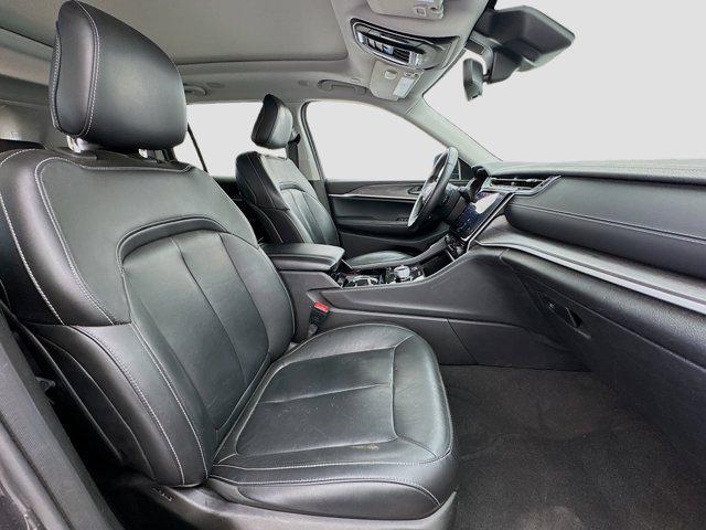 used 2022 Jeep Grand Cherokee car, priced at $29,288