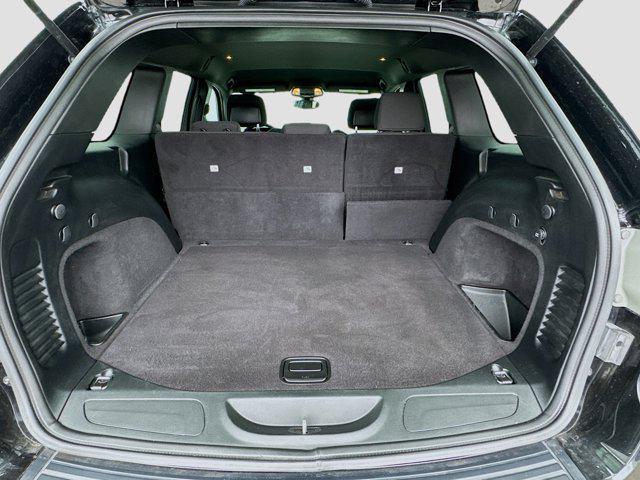 used 2018 Jeep Grand Cherokee car, priced at $19,299