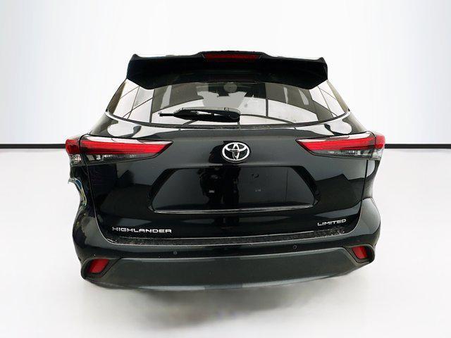 used 2021 Toyota Highlander car, priced at $33,994