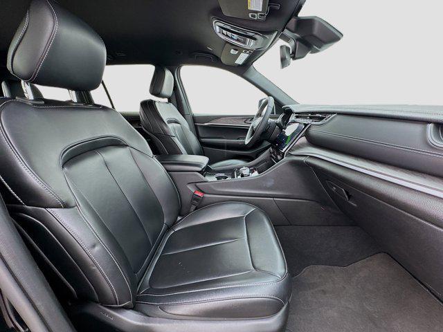 used 2024 Jeep Grand Cherokee car, priced at $37,880