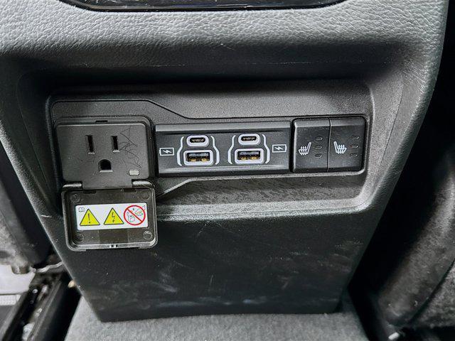 used 2024 Jeep Grand Cherokee car, priced at $37,880