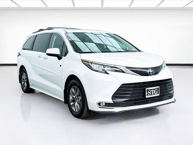 used 2023 Toyota Sienna car, priced at $53,888
