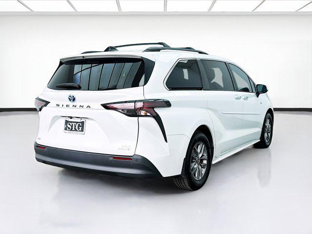 used 2023 Toyota Sienna car, priced at $53,888