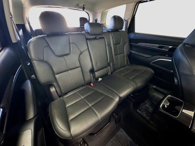 used 2024 Kia Telluride car, priced at $32,888