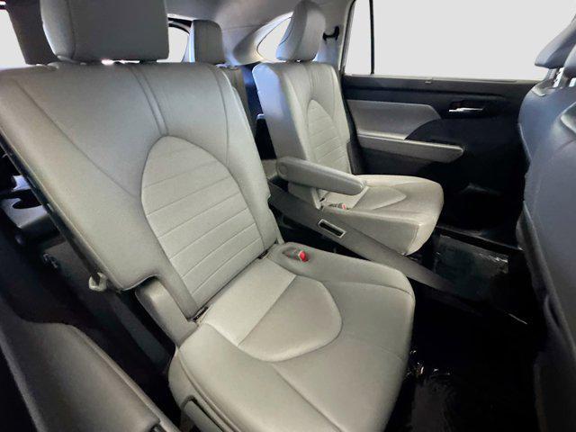 used 2021 Toyota Highlander Hybrid car, priced at $34,200