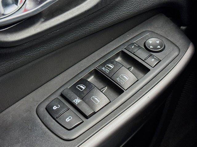 used 2019 Jeep Cherokee car, priced at $15,784
