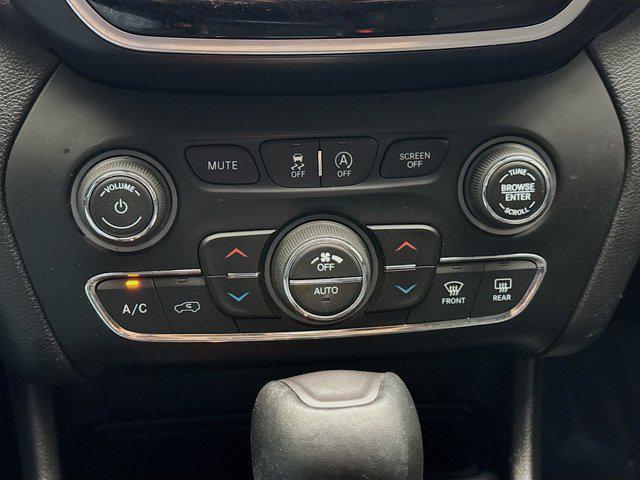 used 2019 Jeep Cherokee car, priced at $15,784