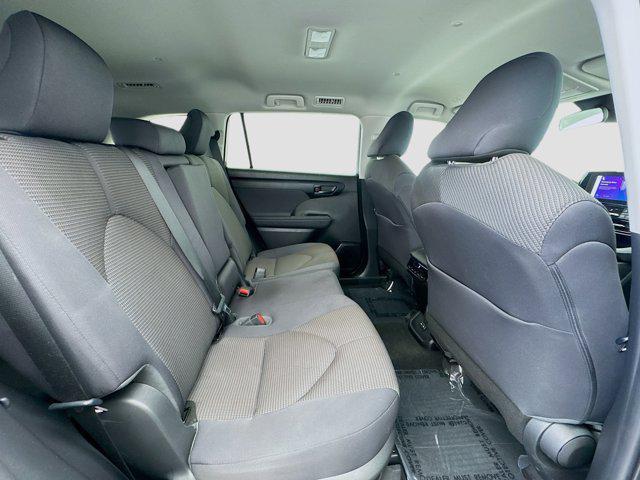 used 2023 Toyota Highlander Hybrid car, priced at $33,395