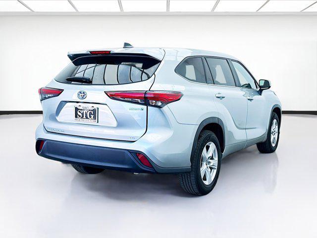 used 2023 Toyota Highlander Hybrid car, priced at $33,395