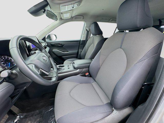 used 2023 Toyota Highlander Hybrid car, priced at $33,395