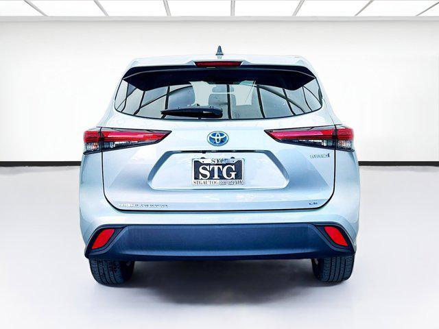 used 2023 Toyota Highlander Hybrid car, priced at $33,395