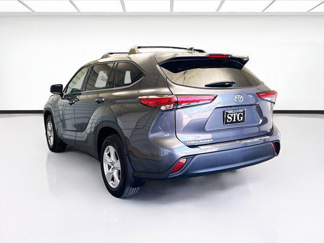 used 2022 Toyota Highlander car, priced at $30,880