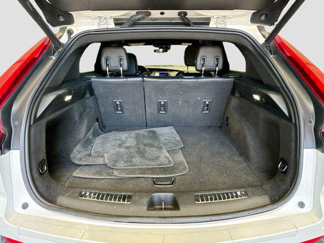 used 2021 Cadillac XT4 car, priced at $23,888