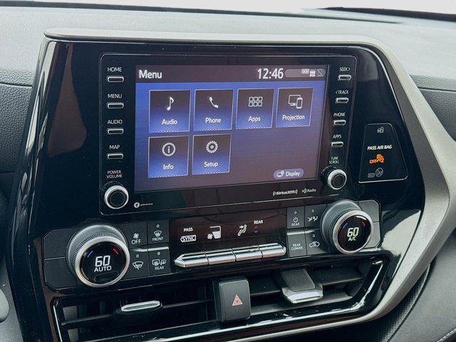 used 2021 Toyota Highlander car, priced at $26,250