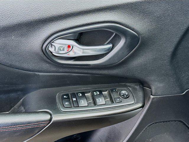 used 2019 Jeep Cherokee car, priced at $18,285