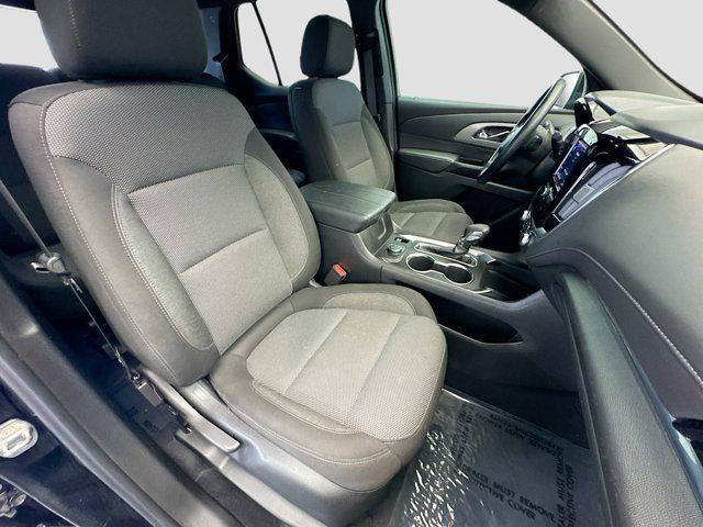 used 2023 Chevrolet Traverse car, priced at $27,388