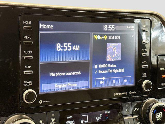 used 2022 Toyota Highlander car, priced at $31,550
