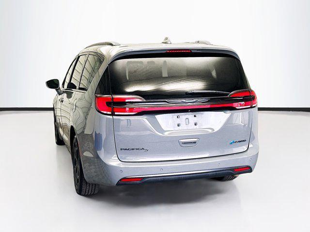 used 2021 Chrysler Pacifica Hybrid car, priced at $26,888