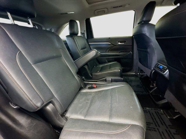 used 2018 Toyota Highlander Hybrid car, priced at $28,888