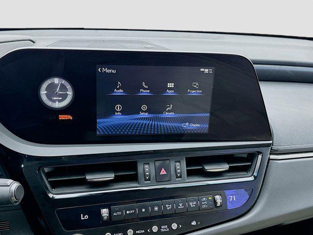 used 2022 Lexus ES 300h car, priced at $27,800