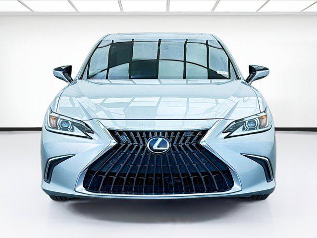 used 2022 Lexus ES 300h car, priced at $27,800