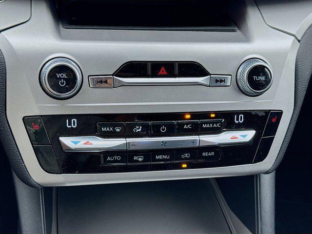 used 2021 Ford Explorer car, priced at $27,052
