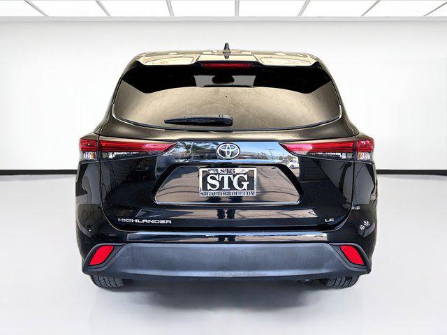 used 2022 Toyota Highlander car, priced at $26,475