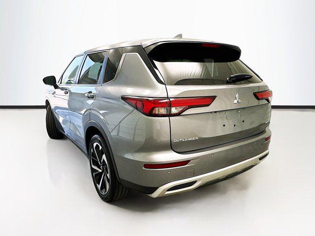 used 2023 Mitsubishi Outlander car, priced at $20,050