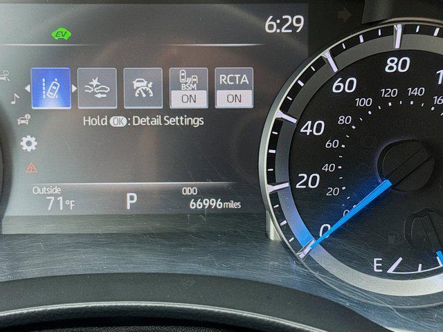 used 2023 Toyota Highlander Hybrid car, priced at $35,500