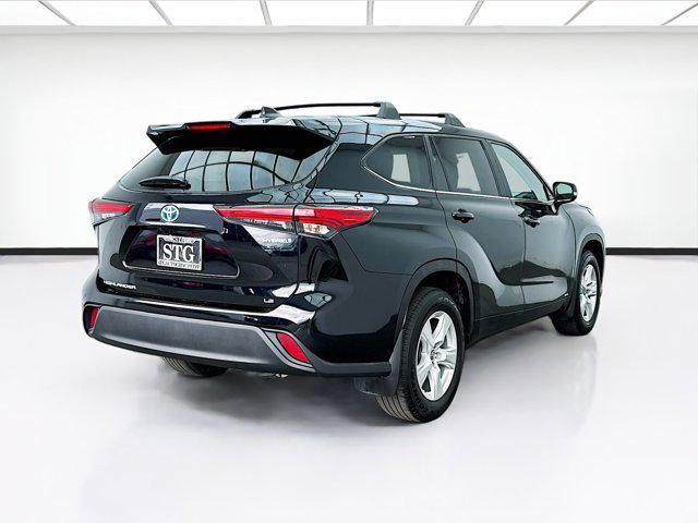 used 2023 Toyota Highlander Hybrid car, priced at $35,500