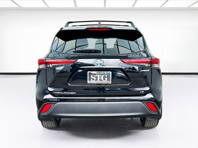 used 2023 Toyota Highlander Hybrid car, priced at $35,500