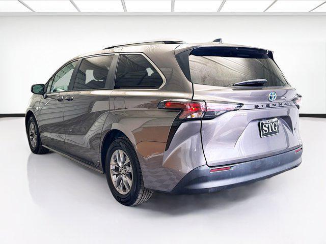 used 2024 Toyota Sienna car, priced at $39,450