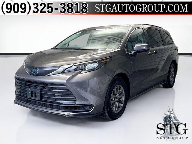 used 2024 Toyota Sienna car