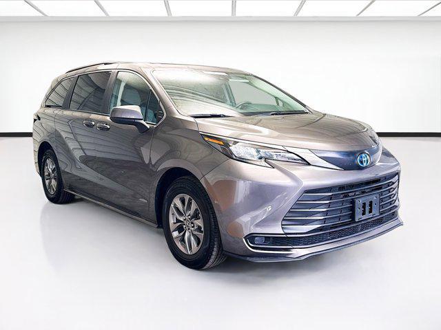 used 2024 Toyota Sienna car, priced at $39,450