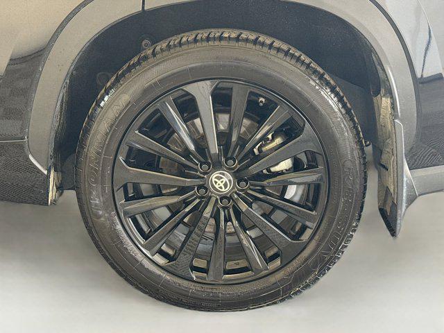 used 2023 Toyota Highlander car, priced at $35,998