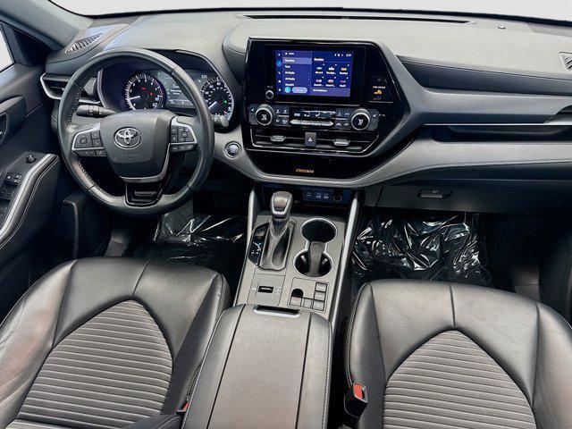 used 2023 Toyota Highlander car, priced at $35,998