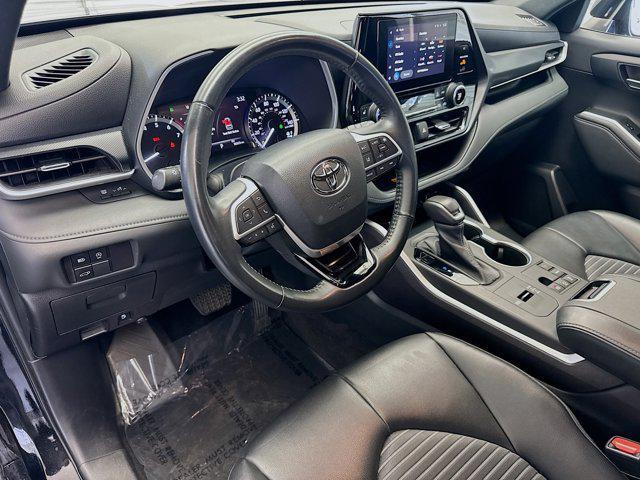 used 2023 Toyota Highlander car, priced at $35,998