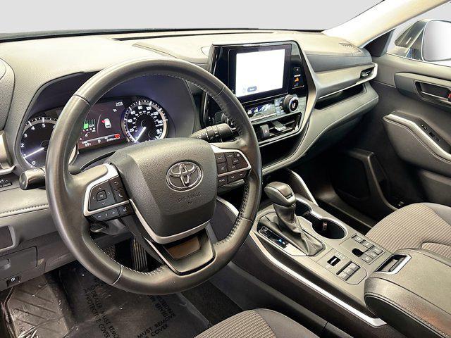 used 2024 Toyota Highlander car, priced at $37,998