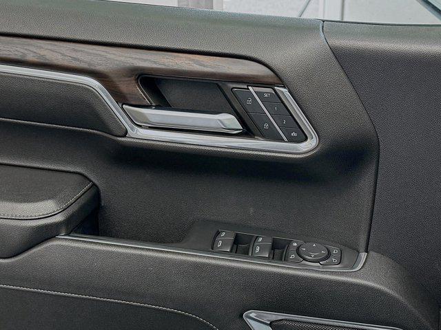 used 2024 GMC Sierra 1500 car, priced at $42,775
