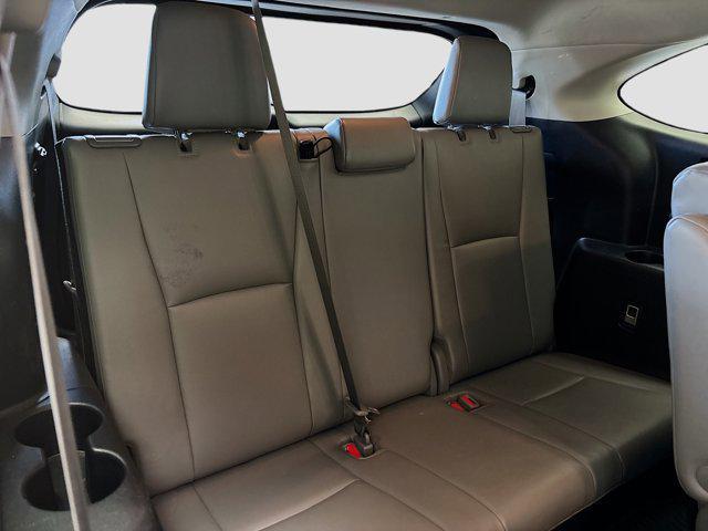 used 2022 Toyota Highlander car, priced at $33,188