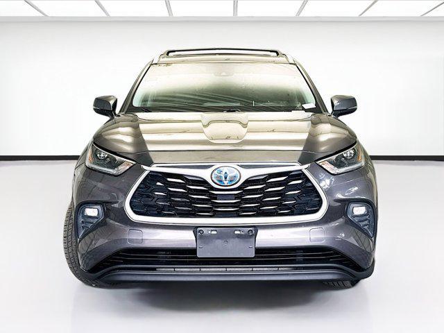 used 2021 Toyota Highlander Hybrid car, priced at $38,188